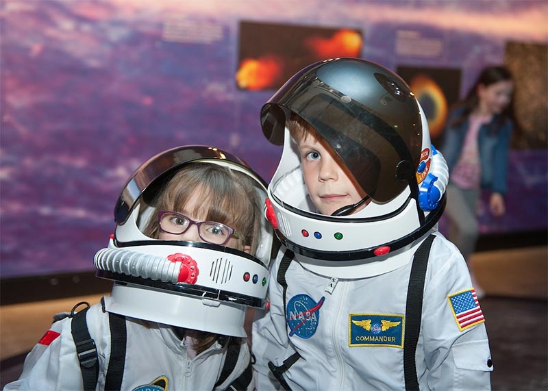 Children dressed as astronauts at Jodrell Bank